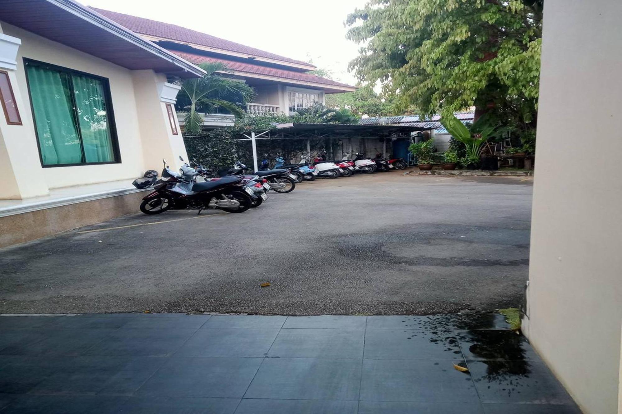 Good View Residence Lampang Luaran gambar